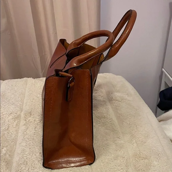 NWOT Elegant Brown Faux Leather RN Tote Bag/Purse - Picture 5 of 9